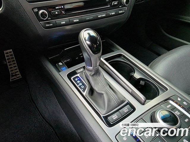 Hyundai Genesis (DH) 3.8 AWD Structure Change (Bi-Fuel) 2015 — фото 9