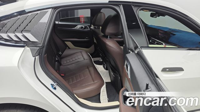 BMW i4 eDrive40 M Sports Pro 2023 — фото 12
