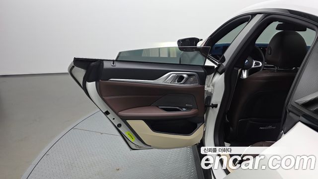 BMW i4 eDrive40 M Sports Pro 2023 — фото 25
