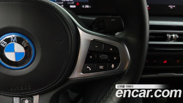 BMW i4 eDrive40 M Sports Pro 2023 — фото 34