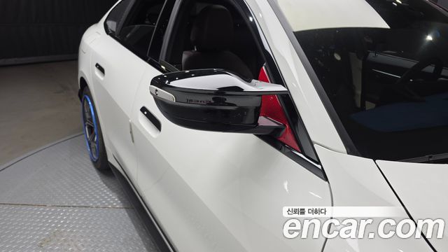 BMW i4 eDrive40 M Sports Pro 2023 — фото 37