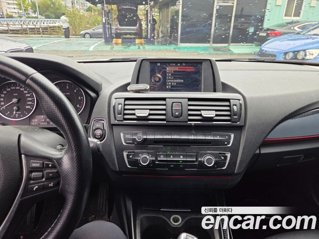 BMW 1 Series (F20) 118d Sport 5Door 2015 — фото 9
