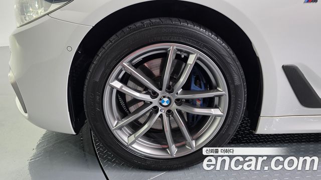 BMW 5 Series (G30) 530i xDrive M Sport Package Plus 2018 — фото 5