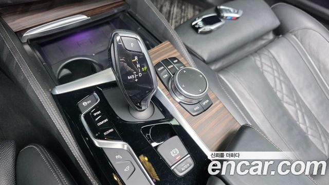 BMW 5 Series (G30) 530i xDrive M Sport Package Plus 2018 — фото 9