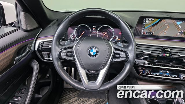 BMW 5 Series (G30) 530i xDrive M Sport Package Plus 2018 — фото 13