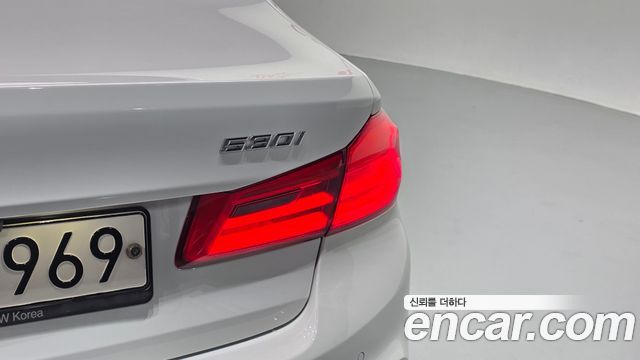 BMW 5 Series (G30) 530i xDrive M Sport Package Plus 2018 — фото 23