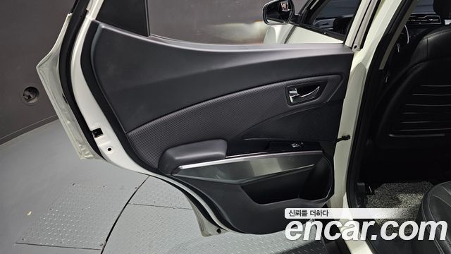 KG Mobility (SsangYong) Very New Tivoli Gasoline 1.5 2WD V3 2020 — фото 25