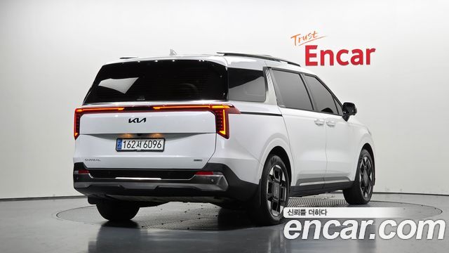 Kia Carnival (IV) HEV 7seater Signature 2025 — фото 2