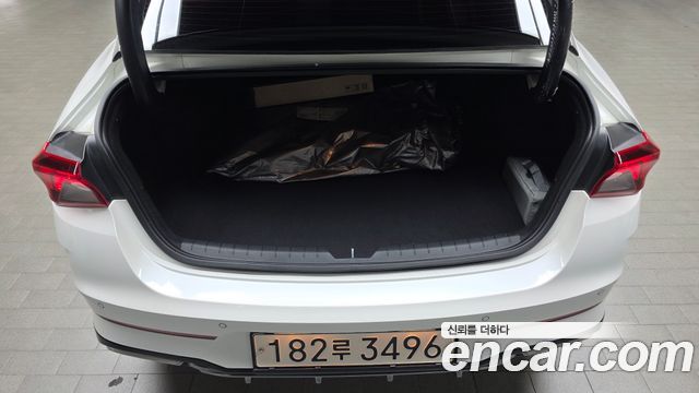 Kia K5 (III) 2.0 LPI(Renter car) Strandard 2023 — фото 17