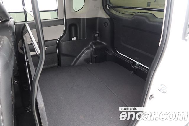 Kia Ray EV Van 2-Seater AIr 2024 — фото 17
