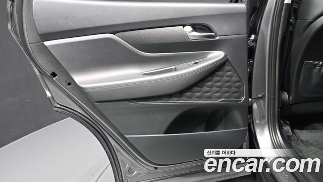 Hyundai Santa Fe Diesel 2.2 2WD Premium 2021 — фото 25