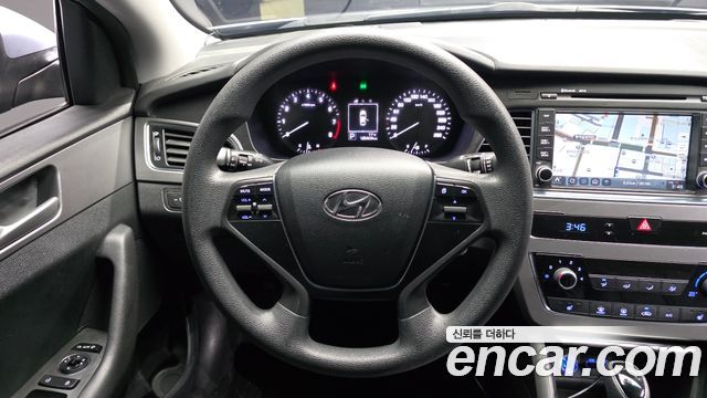 Hyundai Sonata (LF) 2.0 Style 2015 — фото 13