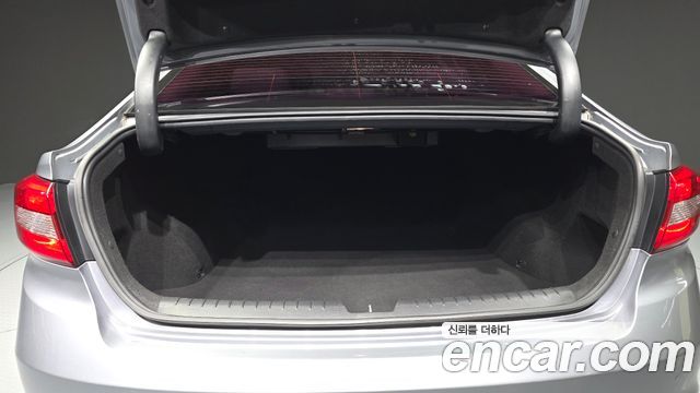 Hyundai Sonata (LF) 2.0 Style 2015 — фото 20
