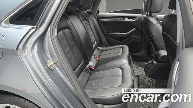Audi A3 40 TFSI 8V 2018 — фото 11
