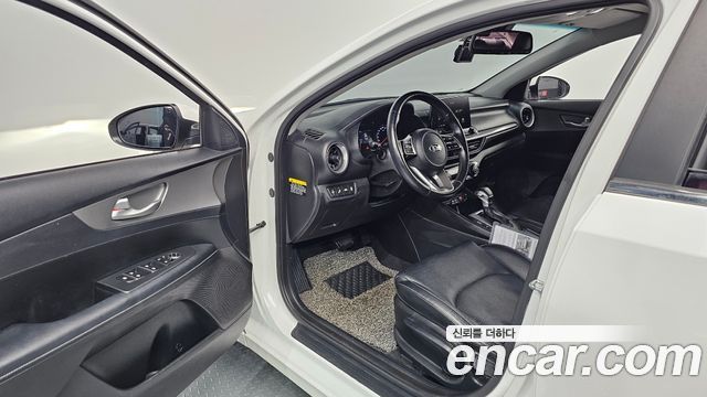Kia K3 Prestige 2019 — фото 10