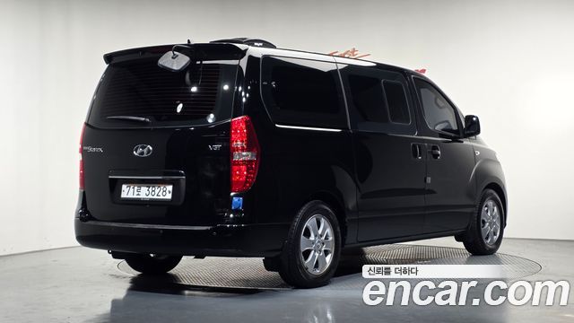 Hyundai Grand Starex Camping car 2019 — фото 2