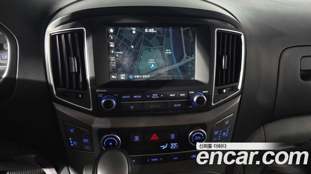 Hyundai Grand Starex Camping car 2019 — фото 17