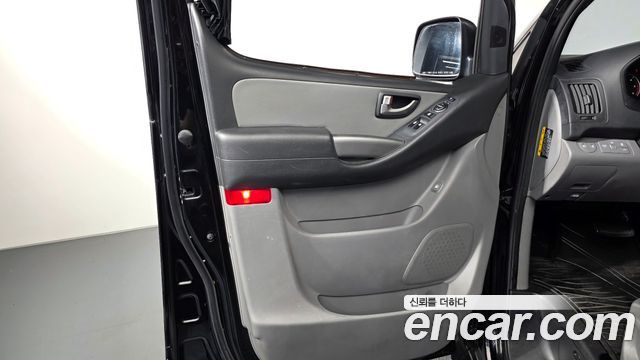 Hyundai Grand Starex Camping car 2019 — фото 31