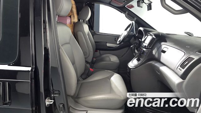 Hyundai Grand Starex Camping car 2019 — фото 32
