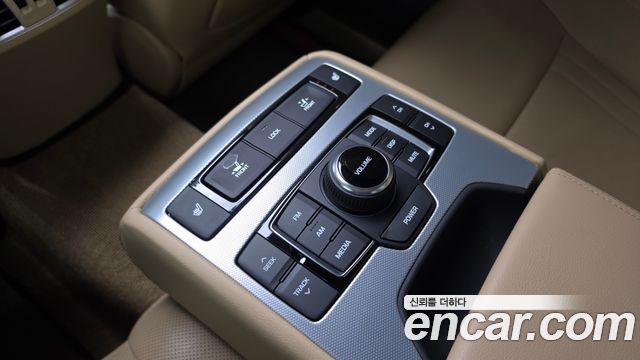 Genesis G80 3.3 GDI Luxury 2018 — фото 18