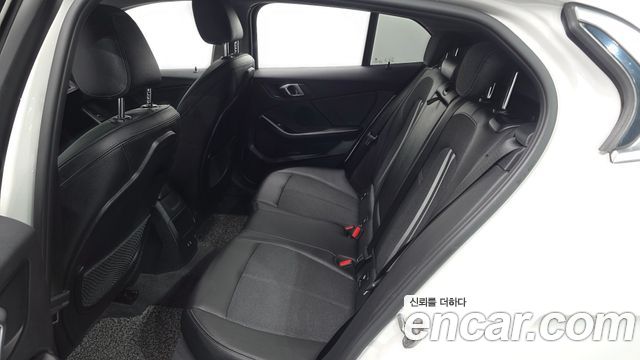 BMW 1 Series (F40) 118d Joy 2021 — фото 26