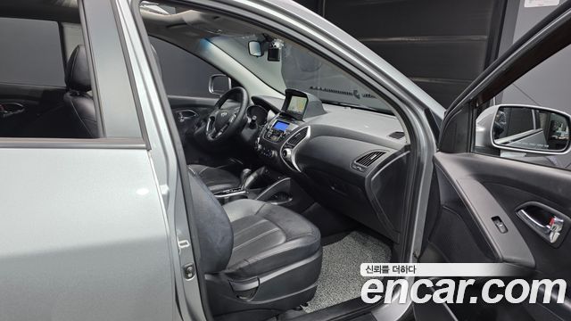 Hyundai Tucson ix Diesel 2WD X20 Special Pack 2013 — фото 11