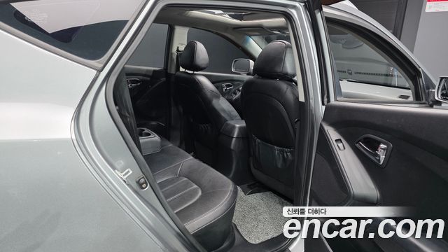 Hyundai Tucson ix Diesel 2WD X20 Special Pack 2013 — фото 12
