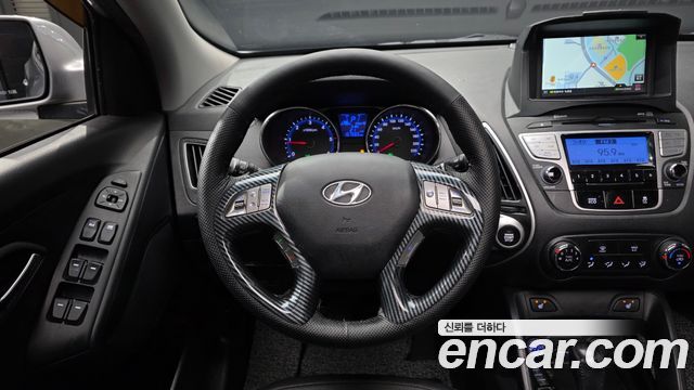 Hyundai Tucson ix Diesel 2WD X20 Special Pack 2013 — фото 13