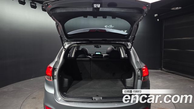 Hyundai Tucson ix Diesel 2WD X20 Special Pack 2013 — фото 20