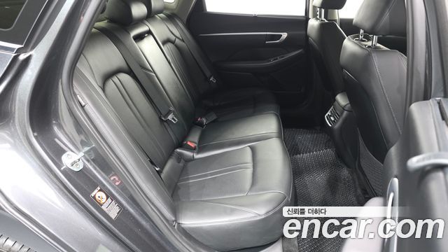 Hyundai Sonata (DN8) 2.0 Premium Family 2020 — фото 12