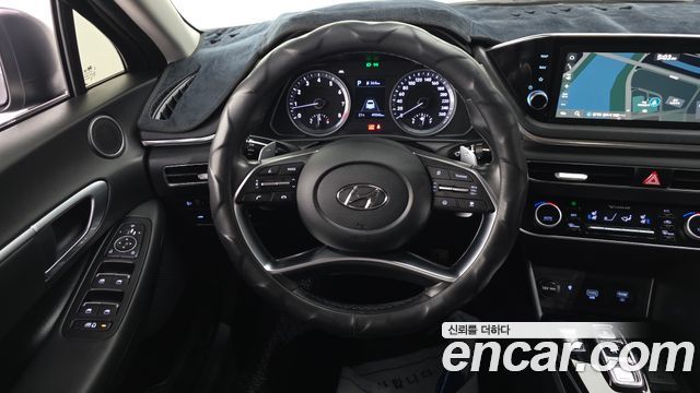 Hyundai Sonata (DN8) 2.0 Premium Family 2020 — фото 13