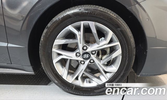 Hyundai Sonata (DN8) 2.0 Premium Family 2020 — фото 21