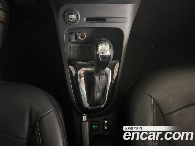 Renault Korea QM3 RE 2015 — фото 10