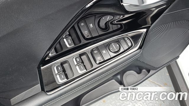 Kia Niro EV Prestige 2022 — фото 13