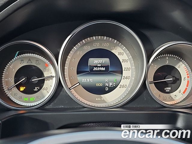 Mercedes-Benz E-Class (W212) E250 BlueTec 4MATIC AV 2016 — фото 7