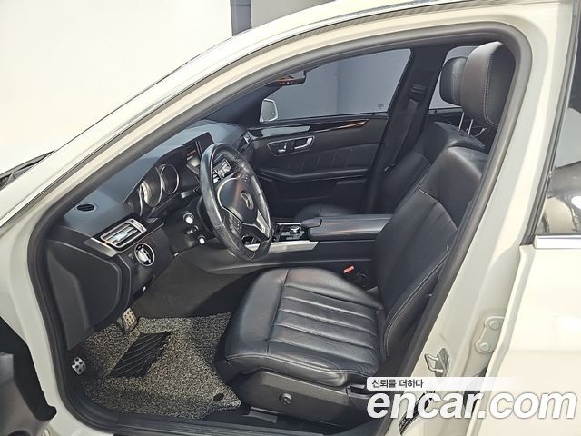 Mercedes-Benz E-Class (W212) E250 BlueTec 4MATIC AV 2016 — фото 15