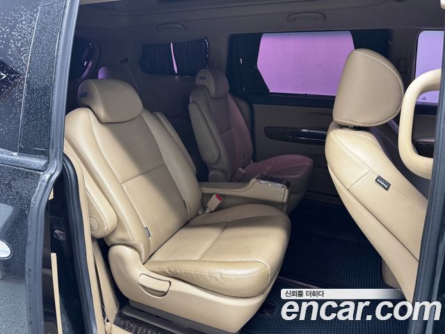Kia Carnival 9-seater Hi-Limousine Prestige 2016 — фото 21