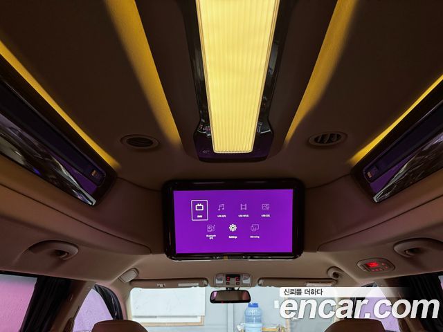 Kia Carnival 9-seater Hi-Limousine Prestige 2016 — фото 23