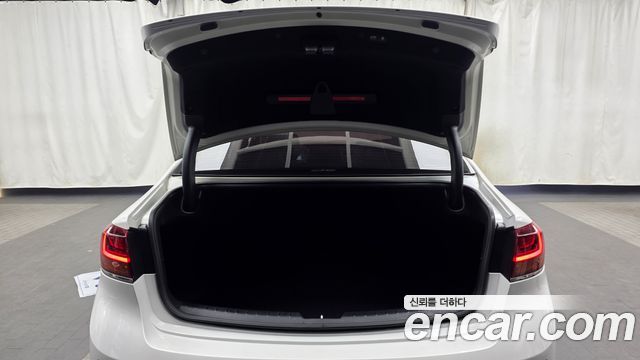 Kia K7 Premier 3.0 GDI Signature 2020 — фото 20