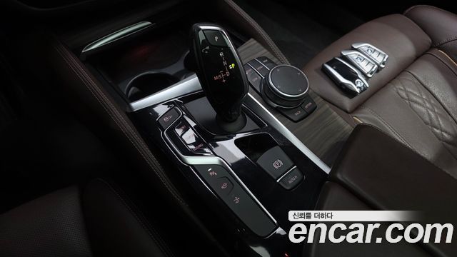 BMW 6 Series GT (G32) 630d xDrive Luxury 2018 — фото 9