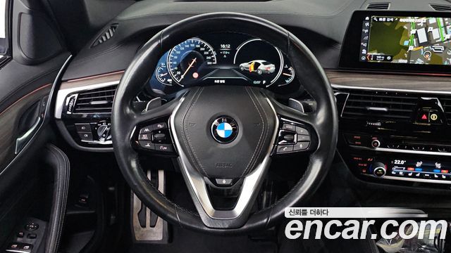 BMW 5 Series (G30) 520d xDrive M Sport Package Plus 2017 — фото 13