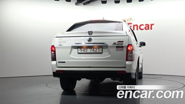 KG Mobility (SsangYong) Korando Sport Adventure 60th Edition 4WD 2015 — фото 4