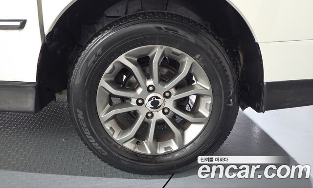 KG Mobility (SsangYong) Korando Sport Adventure 60th Edition 4WD 2015 — фото 5