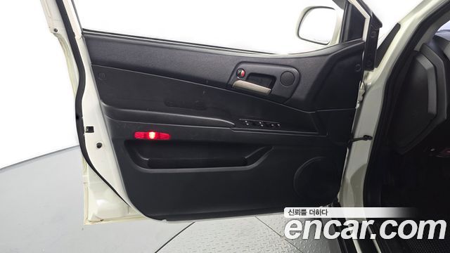 KG Mobility (SsangYong) Korando Sport Adventure 60th Edition 4WD 2015 — фото 24