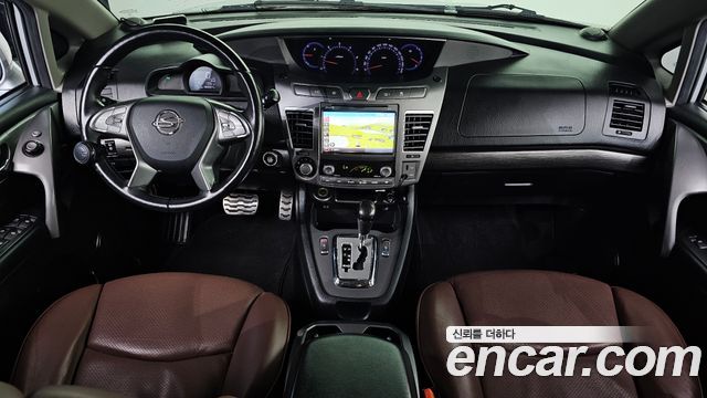 KG Mobility (SsangYong) Korando Turismo 4WD TX 9-seater 2017 — фото 7