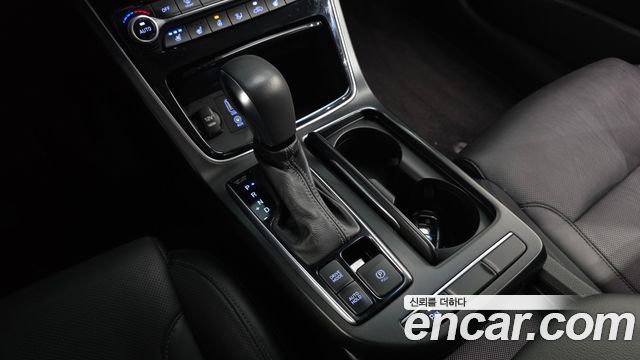 Hyundai Grandeur (IG) 2.4 Premium 2017 — фото 9