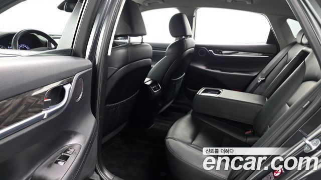 Hyundai Grandeur (IG) 2.4 Premium 2017 — фото 11