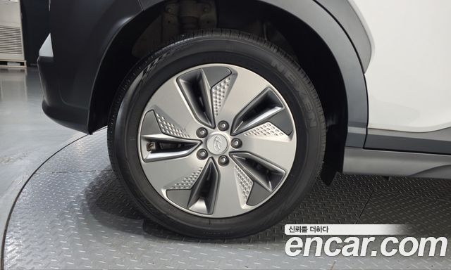 Hyundai Kona Electric Premium 2020 — фото 5