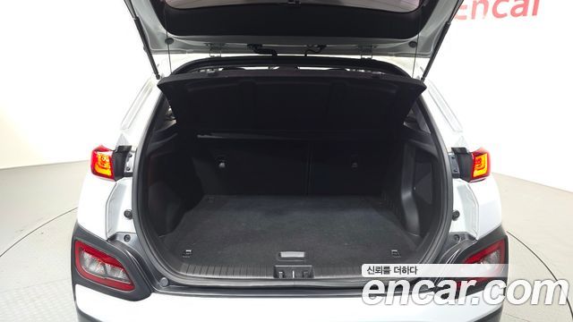 Hyundai Kona Electric Premium 2020 — фото 17