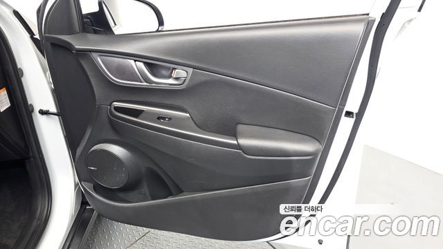 Hyundai Kona Electric Premium 2020 — фото 24